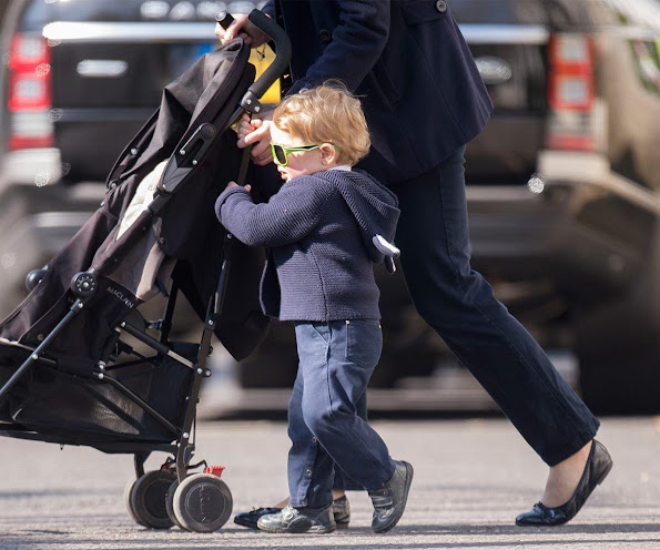 New photo of Prince George. Prince George seen out in London last week with his nanny. 