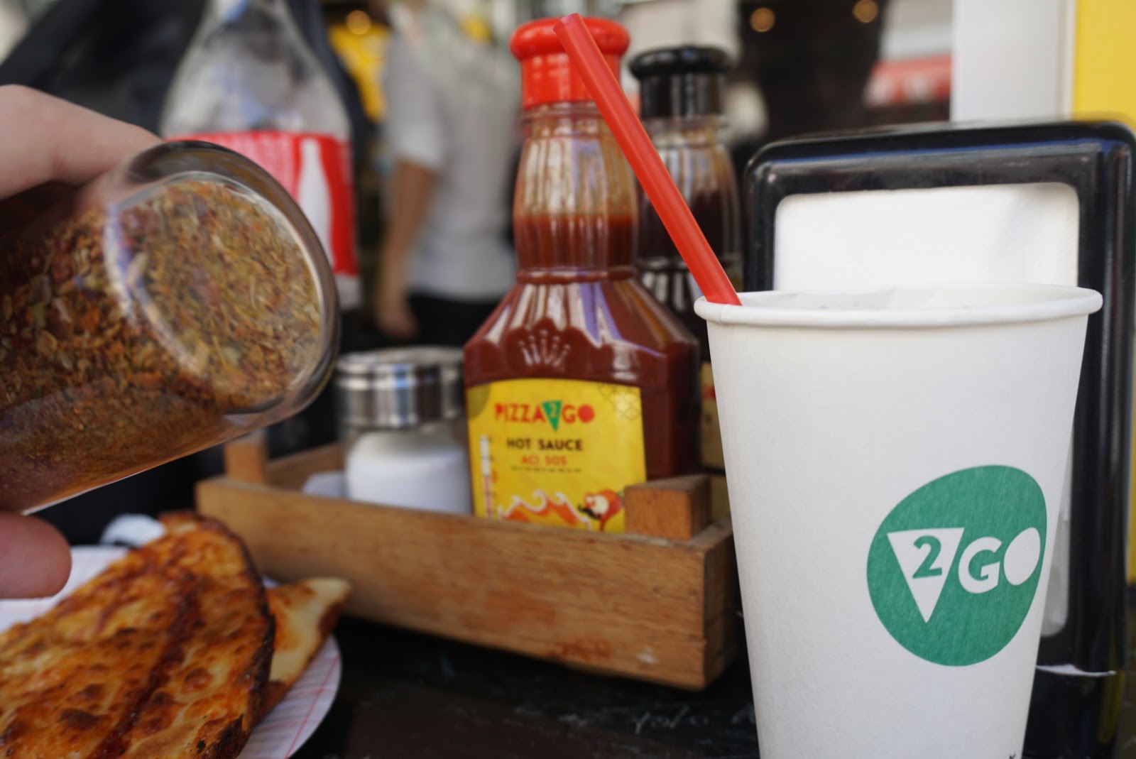 PizzaGo; 24 TL�YE DİLİM PİZZA! )