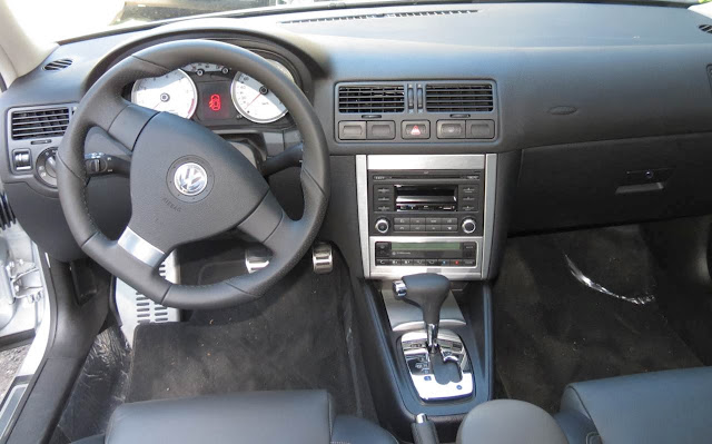VW Golf Sportline 2.0 Automático 2014 - interior