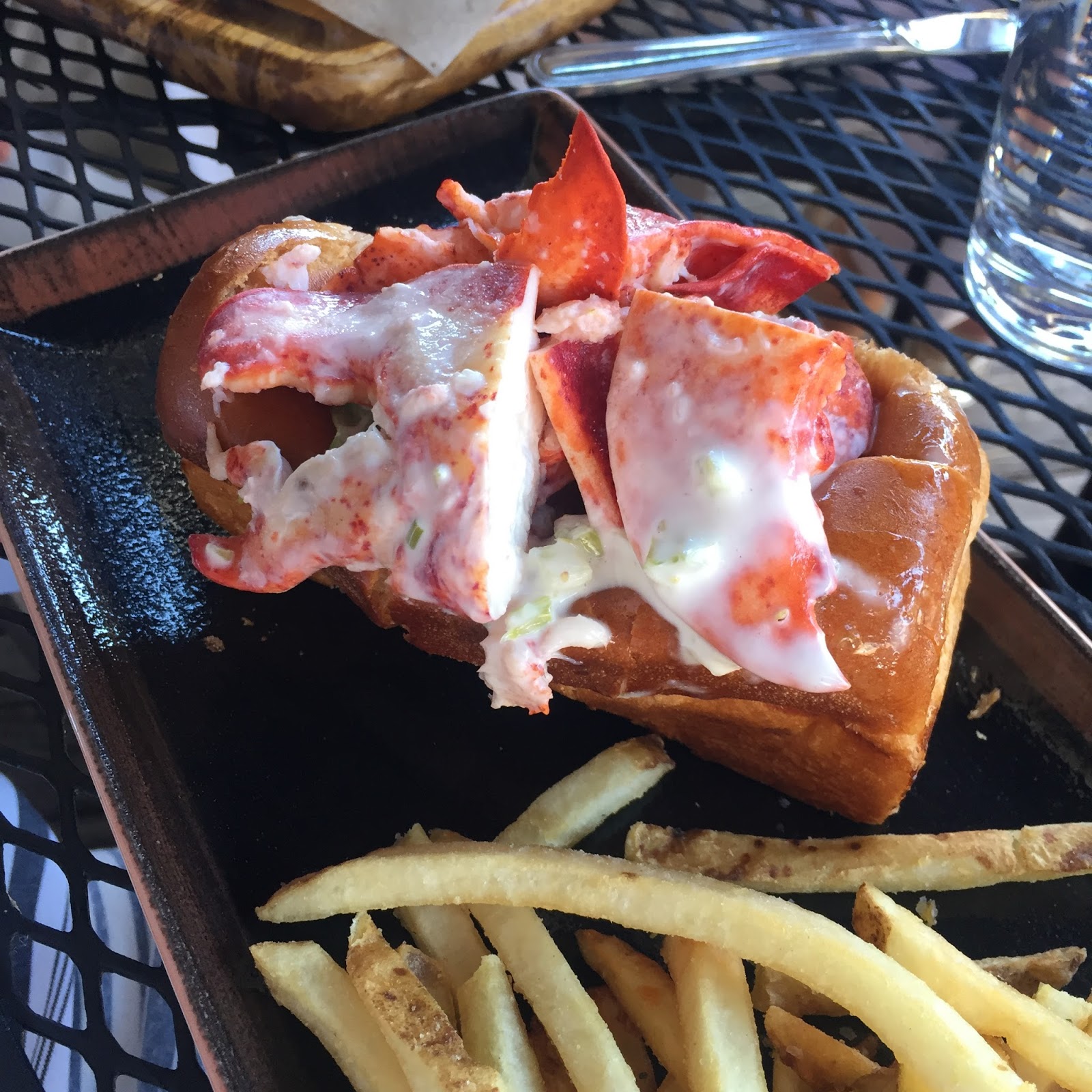 best lobster rolls boston, boston lobster rolls, restaurants in boston with lobster rolls