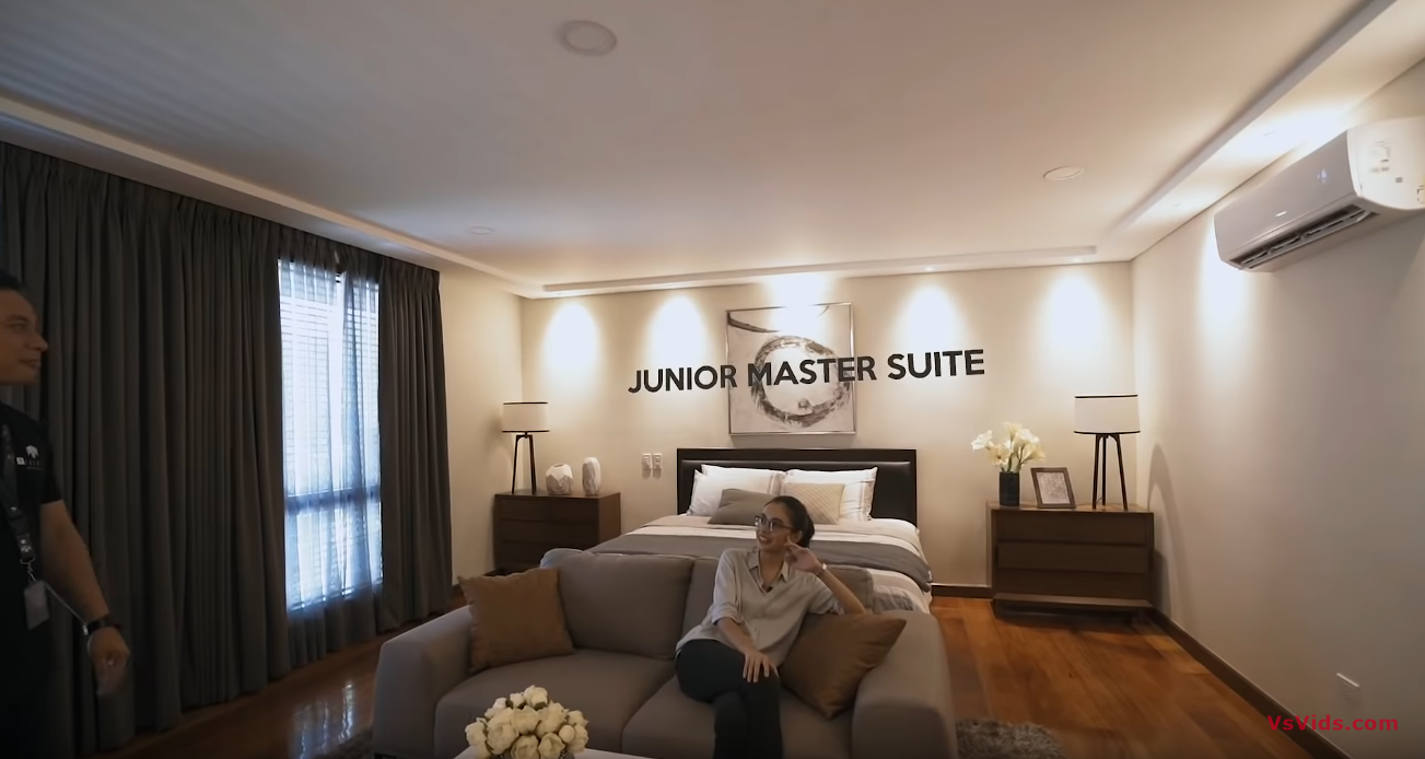 37 Photos vs. ₱20 Million House VS ₱200 Million House | Perfect Match 01 | Presello X Richard Yap - Luxury Home & Interior Design Tour 37 Photos vs. ₱20 Million House VS ₱200 Million House | Perfect Match 01 | Presello X Richard Yap - Luxury Home & Interior Design Tour