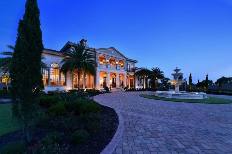 A Palatial Estate in Florida