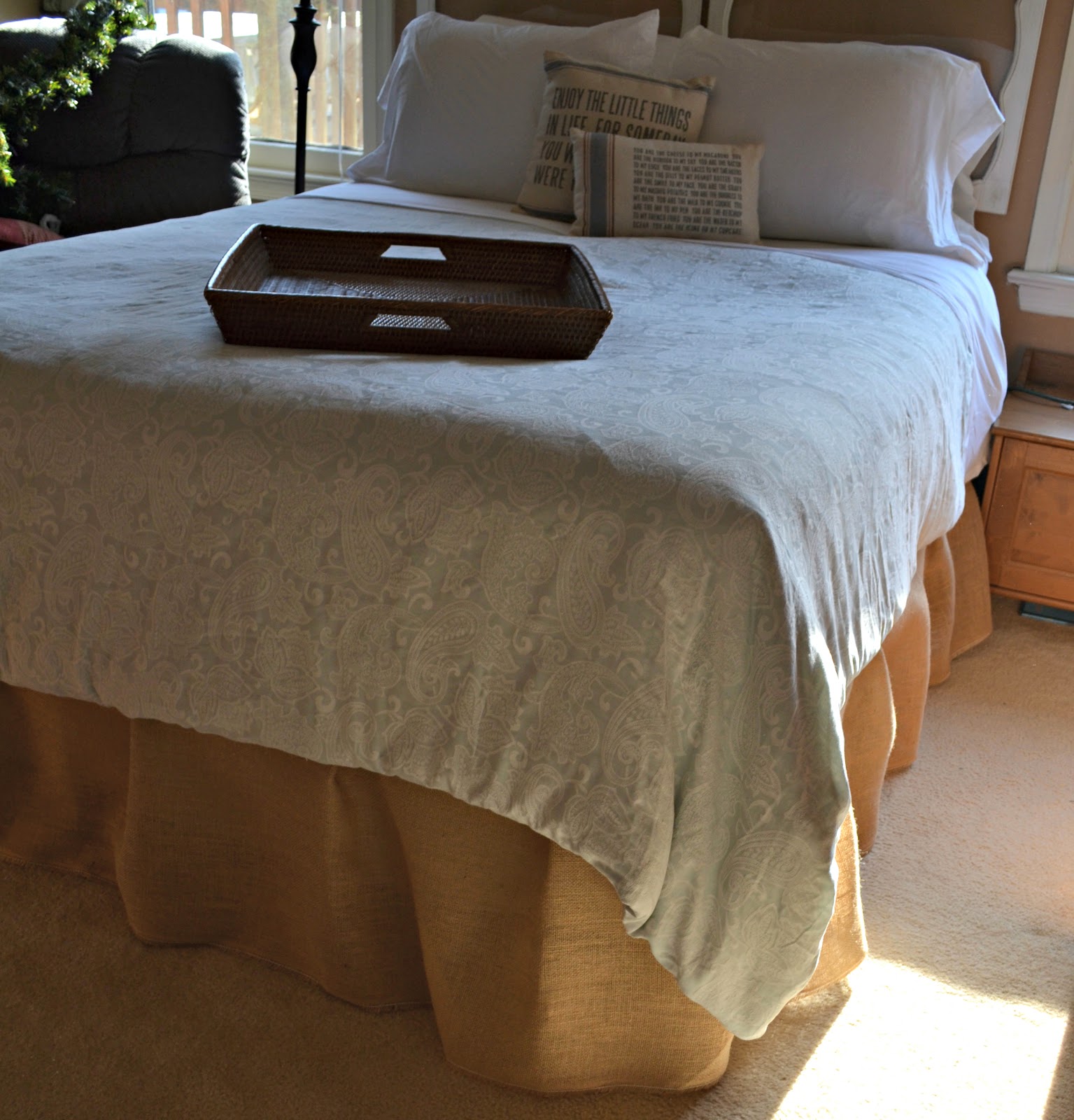 The Domestic Doozie The 15 Minute 15 DollarNoSew Burlap Bedskirt