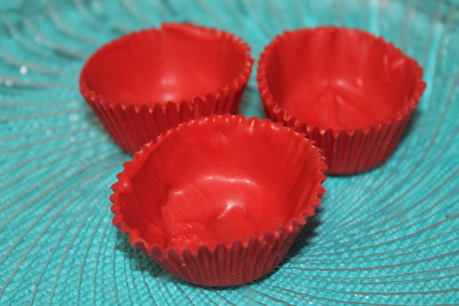 VineelaSiva How to make Chocolate edible cups