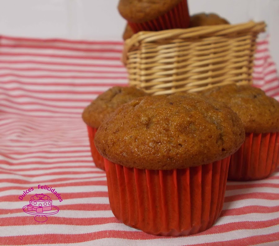 Magdalenas de fresa hechas con mermelada casera