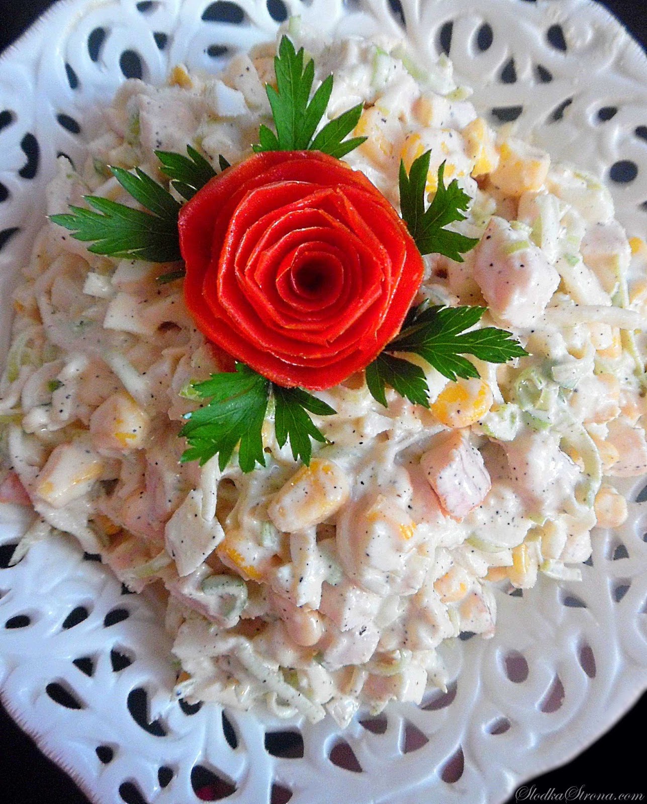 Słodka Strona Sałatka z Wędzonym Kurczakiem i Porami