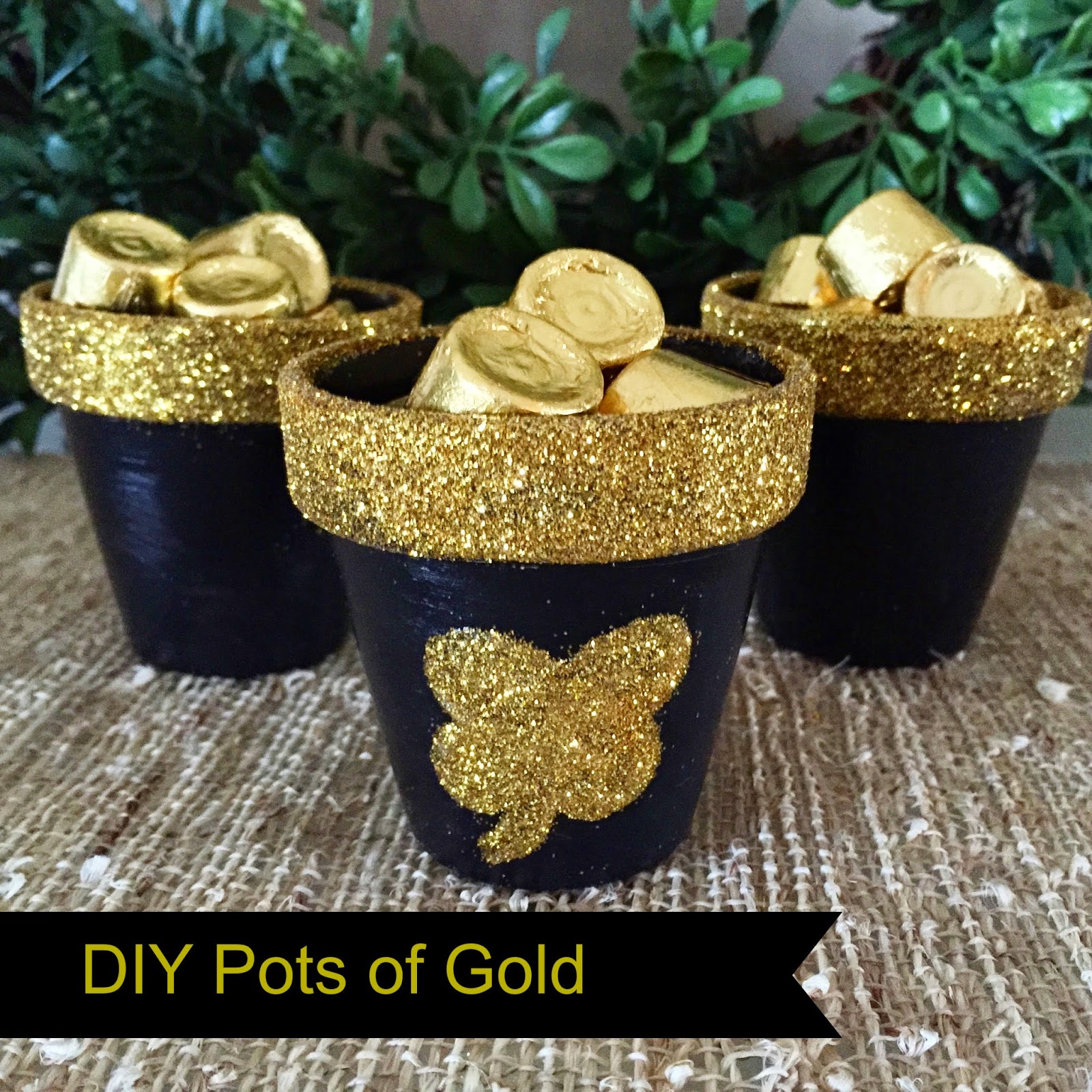 Angela Betlewicz' Designs DIY Pots of Gold