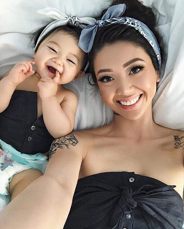 Cặp mẹ con xinh đẹp ngất ngây, chỉ nằm cạnh nhau chụp ảnh cũng nổi tiếng khắp mạng xã hội - Ảnh 22