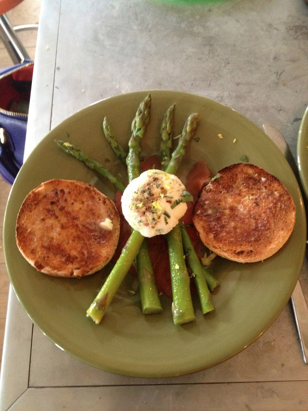 GOLDEN DREAMLAND Recipe Herb Poached Eggs in Pouches