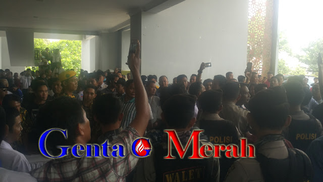 Nyeleneh.. Pengundian Nomor Urut Paslon Bupati-Wabup Lampura Tertutup Bagi Wartawan