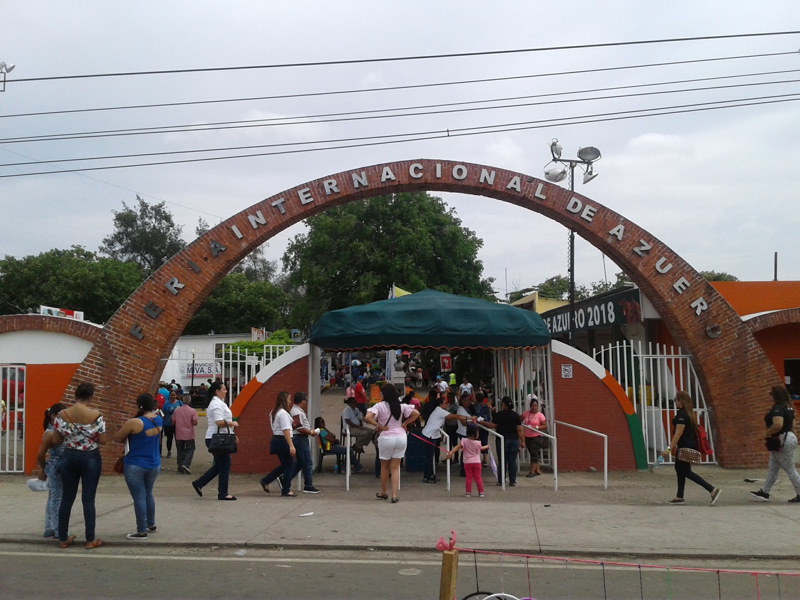 ARTESANO FERIA INTERNACIONAL DE AZUERO VITRINA TURÍSTICA