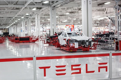 Tesla comença la producció massiva de bateries a la seva 'Gigafactory'