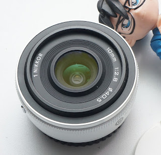 Lensa Fix Nikon 1 10mm f2.8 Bekas