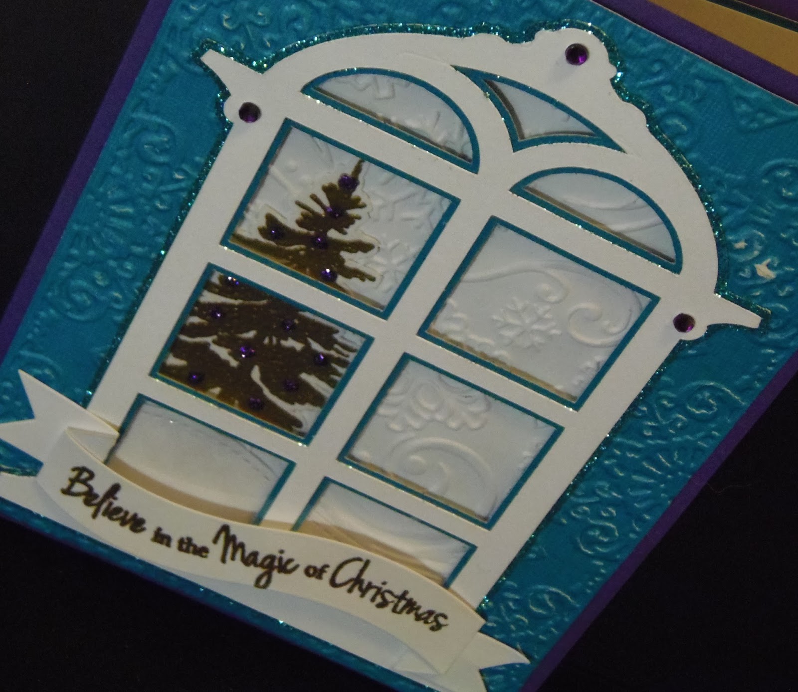 The Paper Beehive: Christmas Window