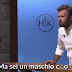 Mario Adinolfi difende il bullismo di Cracco: «La femminilizzazione del maschio è un problema della nostra società»