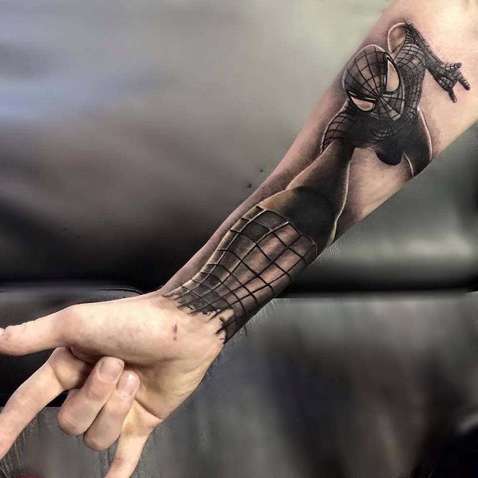 Tatuaje de Spiderman en el antebrazo | Fotos de Tatuajes