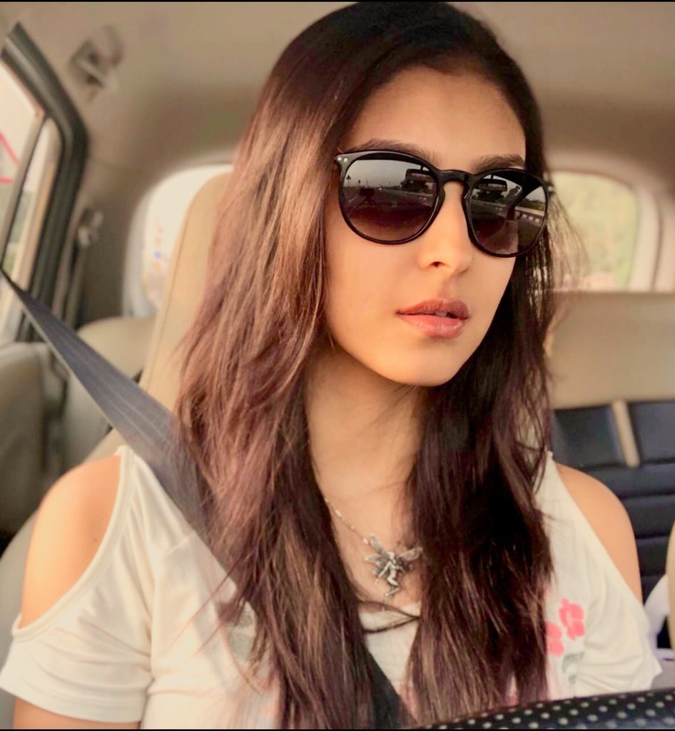 Navneet Kaur Dhillon Wiki Height Weight Age Husband Family