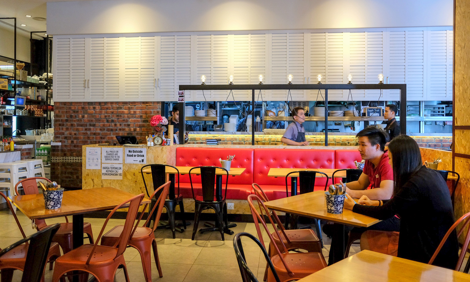 Marco Modern Cafe 1 Utama