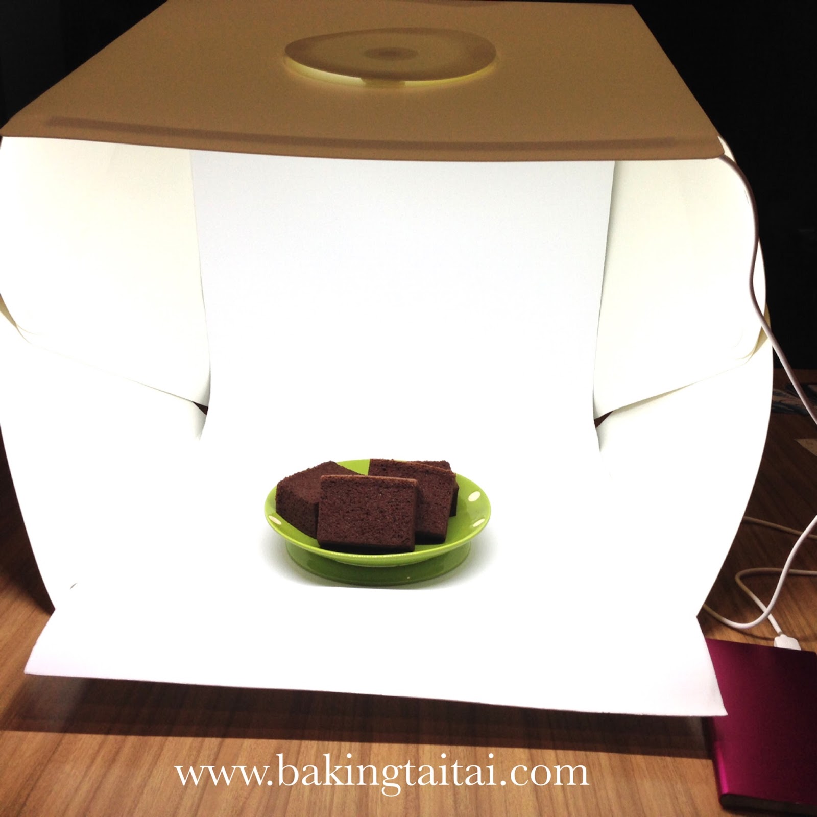 Baking Taitai 烘焙太太 Plug and Play Lightbox Great for food photography!