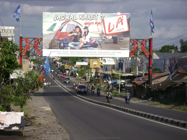 pengaruh desain grafis dalam media promosi dan pemasaran: Macam Macam