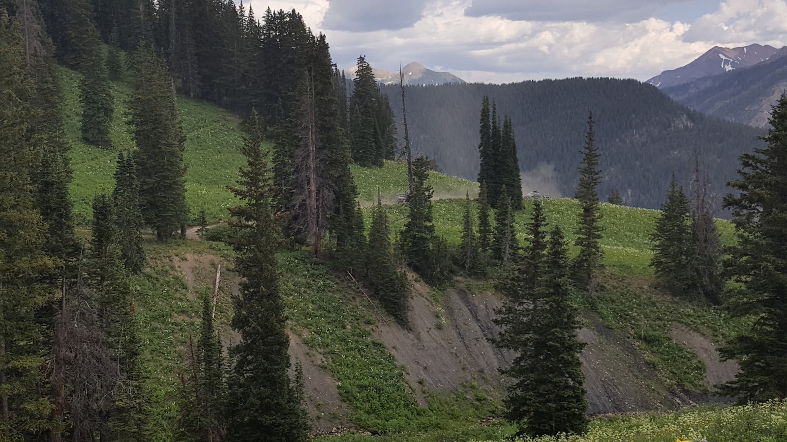 Carl's Jeeping Trips Lead King Basin