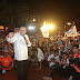 Festejan miles con Vila éxito en el primer debate