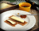 Finn Crisp with Marmalade & Cheese