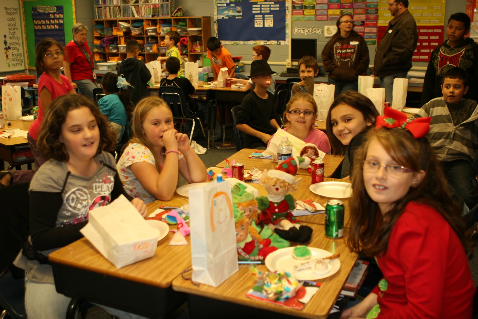 Girly Girl Designs: School Christmas Party! Friday December 16th, 2011