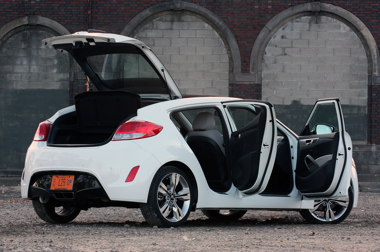 Hyundai Veloster How To Open Trunk