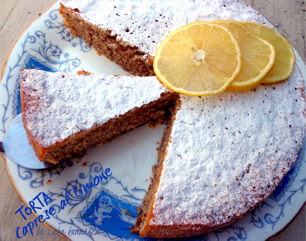 Torta Caprese od limuna i bijele čokolade ☆ Torta Caprese al Limone Laka kuharica: Torta Caprese al Limone. Seriously delicious, decadent and moist cake, originally from the island of Capri, full of lemony flavor.