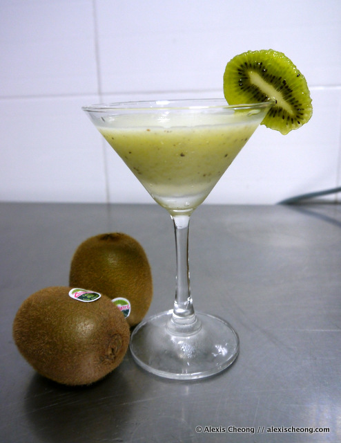 Cocktail Recipe: Zespri® Frozen Kiwi Daiquiri - alexis blogs