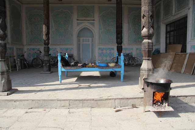 Ouzbékistan, Andijan, musée littéraire Babour, rue Bazernaya, plov, tapchane, tapshan, © L. Gigout, 2012