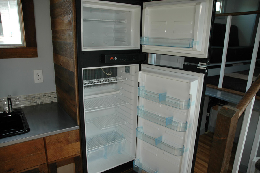 320 Sq Ft Nampa Tiny House [ TINY HOUSE TOWN ]