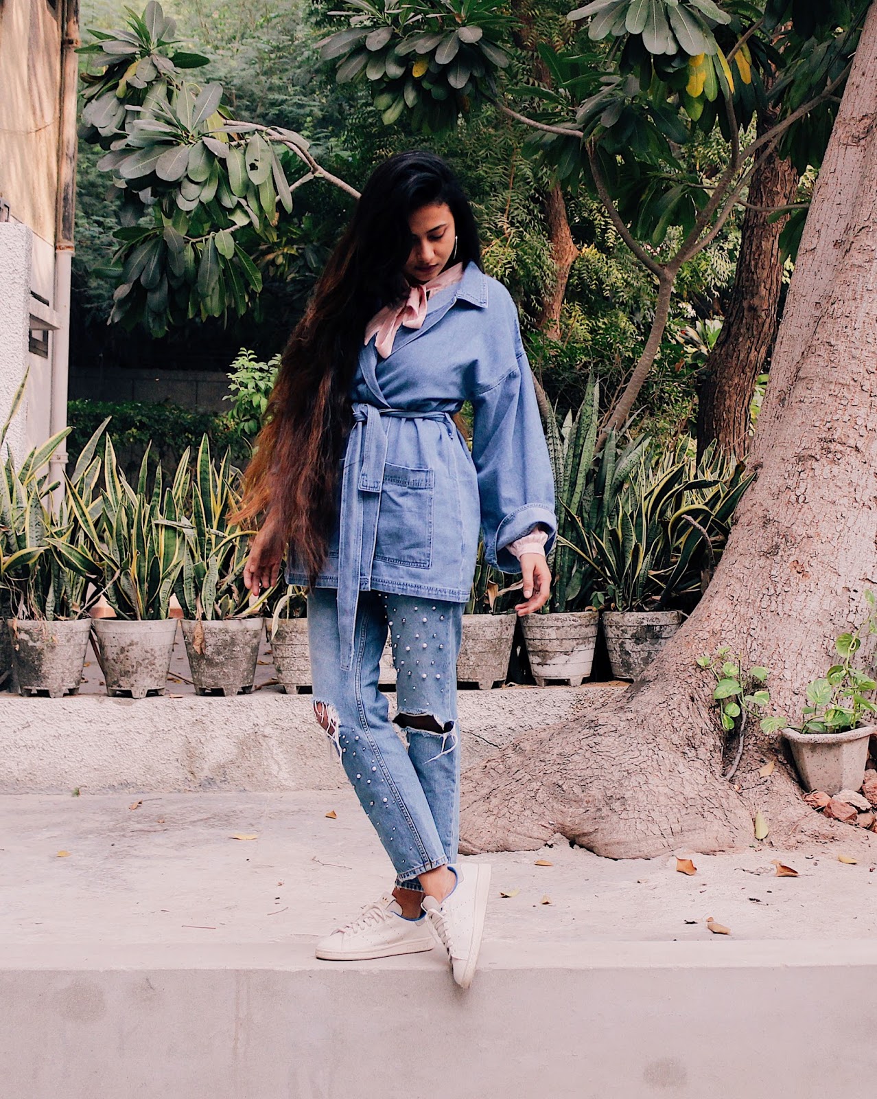 the most doable trends for every girl, denim on denim, monochrome, indian fashion blogger, uk blog, delhi blogger, london blog, effortless style, parisian chic, style kimono, pearl denim, pussy bow blouse, weekend outfit, lookbook, autumn fashion, european street style, london street style 2017