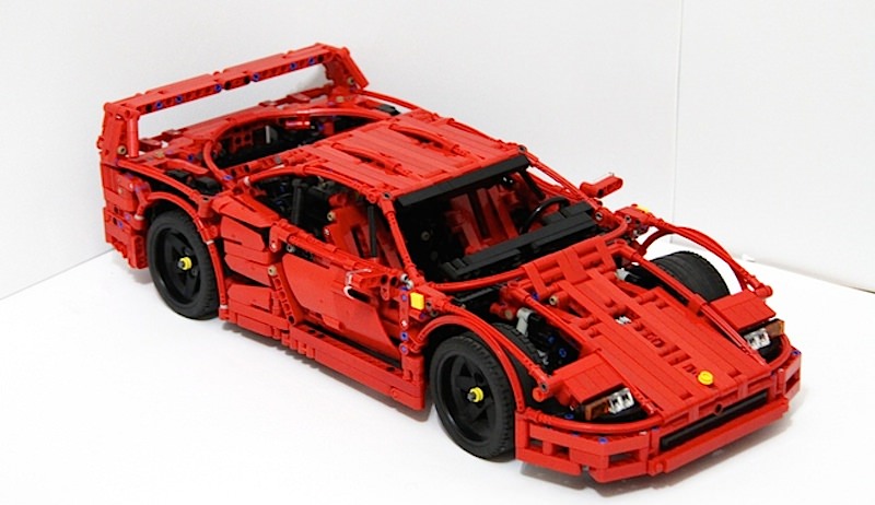 【動画】LEGOで再現されたスーパーカーの完成度が高すぎる フェラーリ