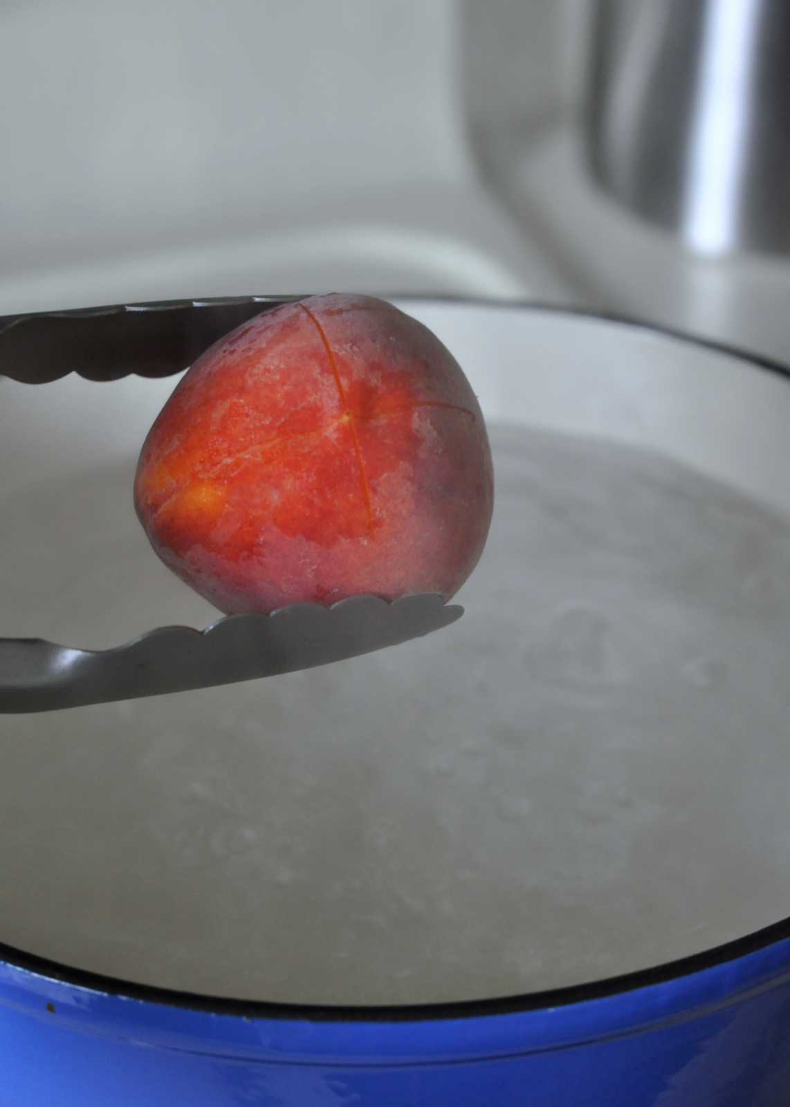 How To: Peel Peaches | Taste As You Go