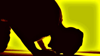 Siapa yang pernah puasa, tapi shalat wajib lupa dijalankan?