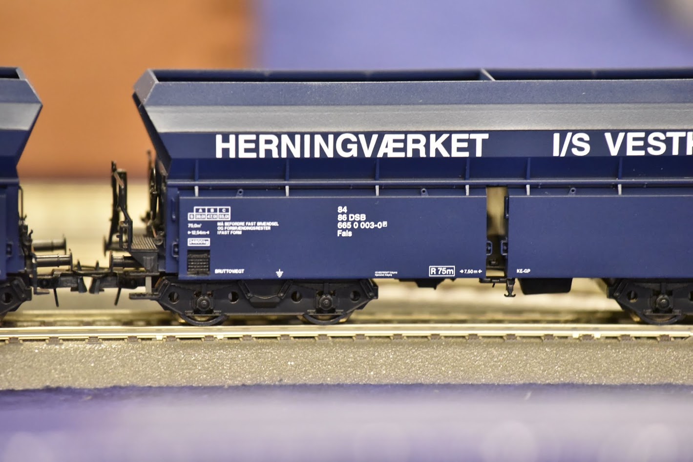 F.Ormstrups Blog.: Herningv\u00e6rket A\/S Vestkraft Fals - 3 nye vogne fra SMT\/Roco.