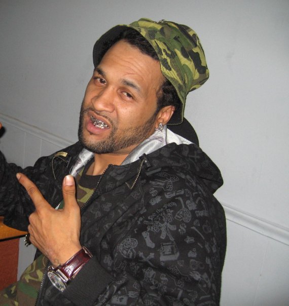 [17875_439202760444_510635444_10828585_5599472_n.jpg]