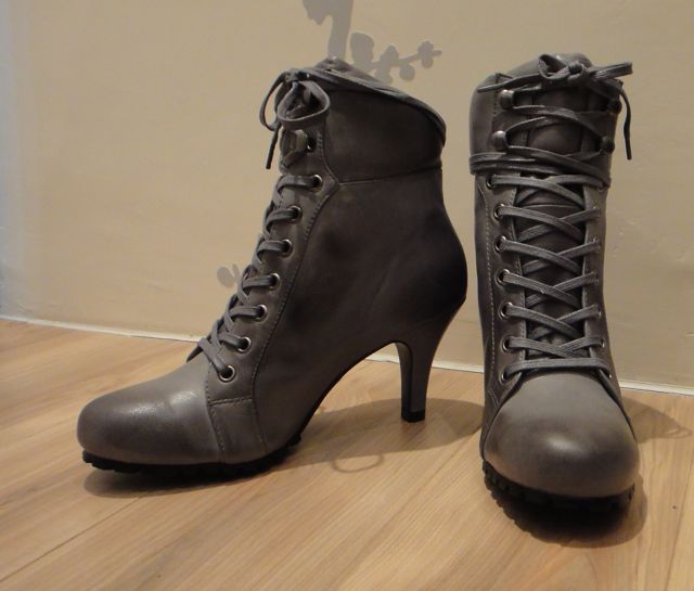 Vanilla: Leather Lace Up Boots