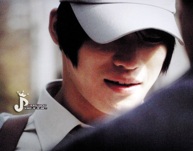 dbskdreamland: [PHOTOS] Heaven Postman Part 10