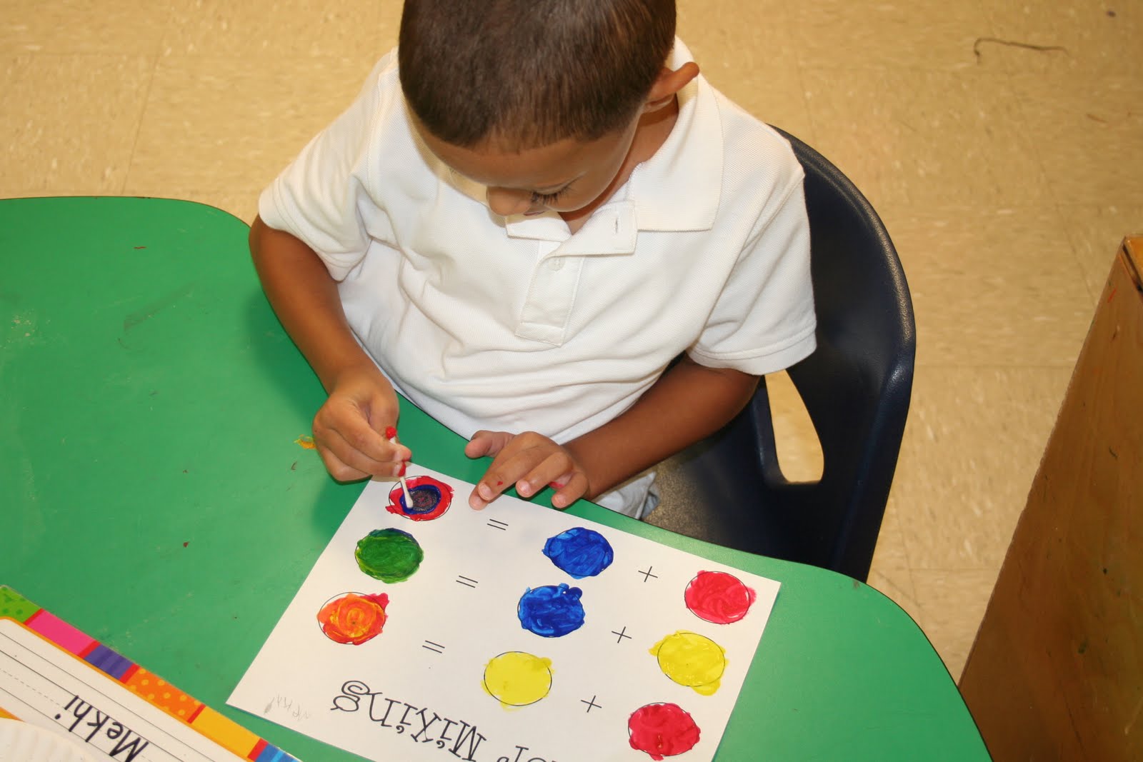 Mrs. Lee's Kindergarten Color Mixing