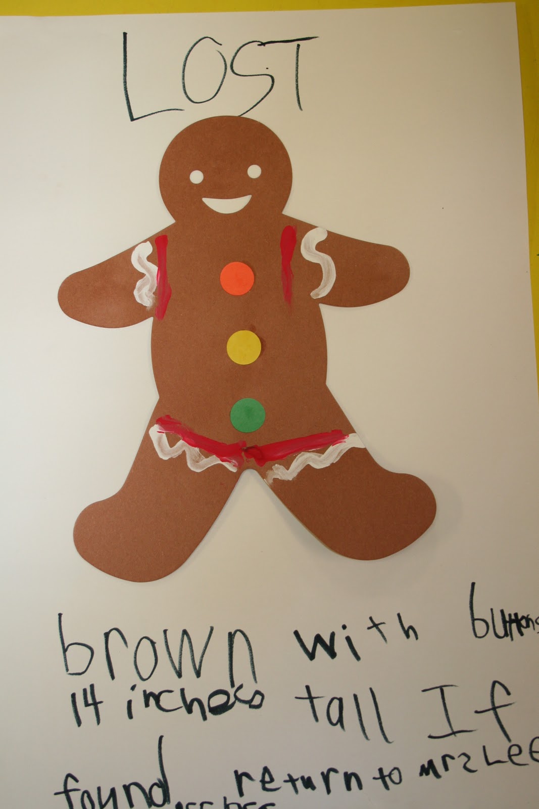 Mrs. Lee's Kindergarten: We Found our Gingerbread Man!