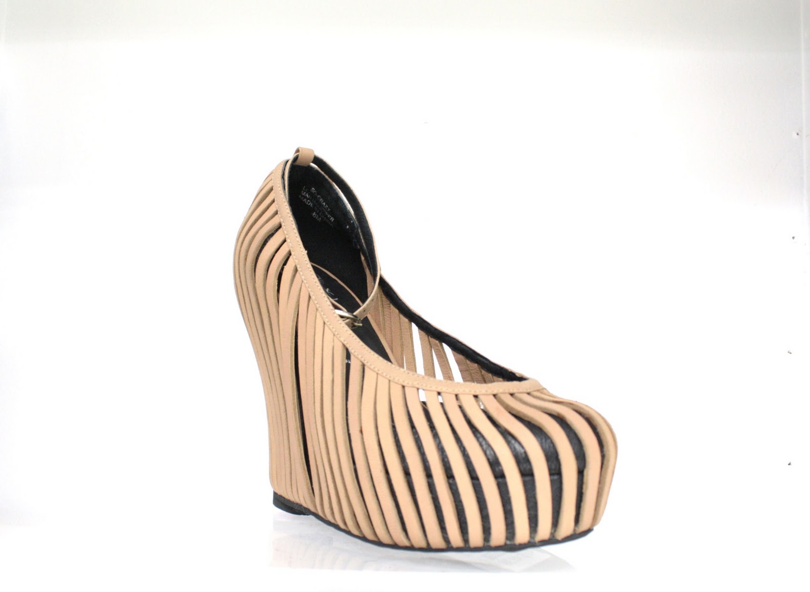 shoes to wear with bell bottoms 2021