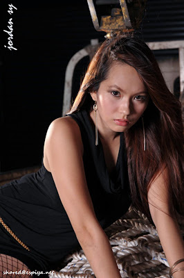 SENSUAL PINAYS: GWYNETH DELA CRUZ - Photographer's Newest Hot Property