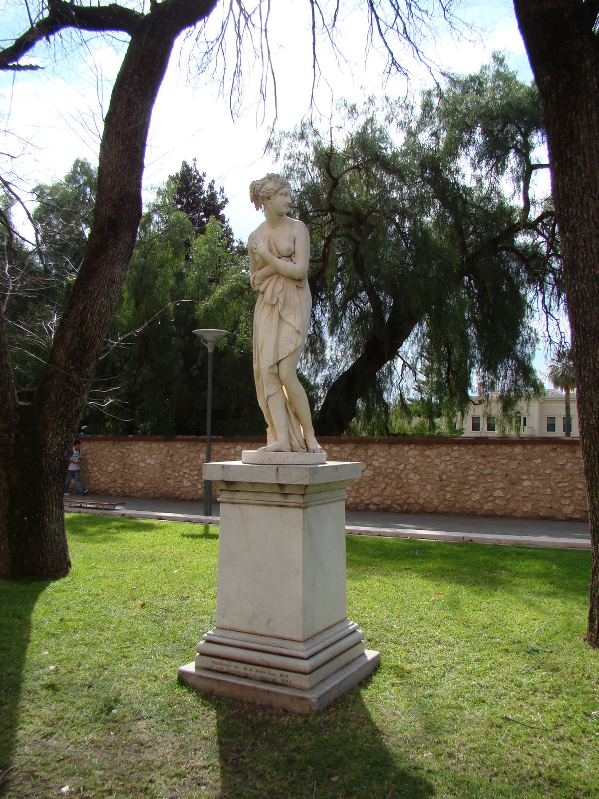 Just a little something The walking history tour of North Terrace