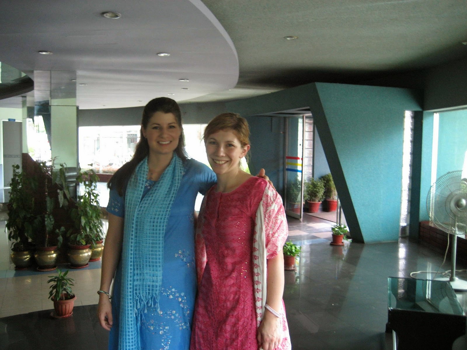 [salwar+kameez.jpg]