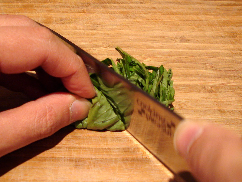 [chiffonade_basil.jpg]