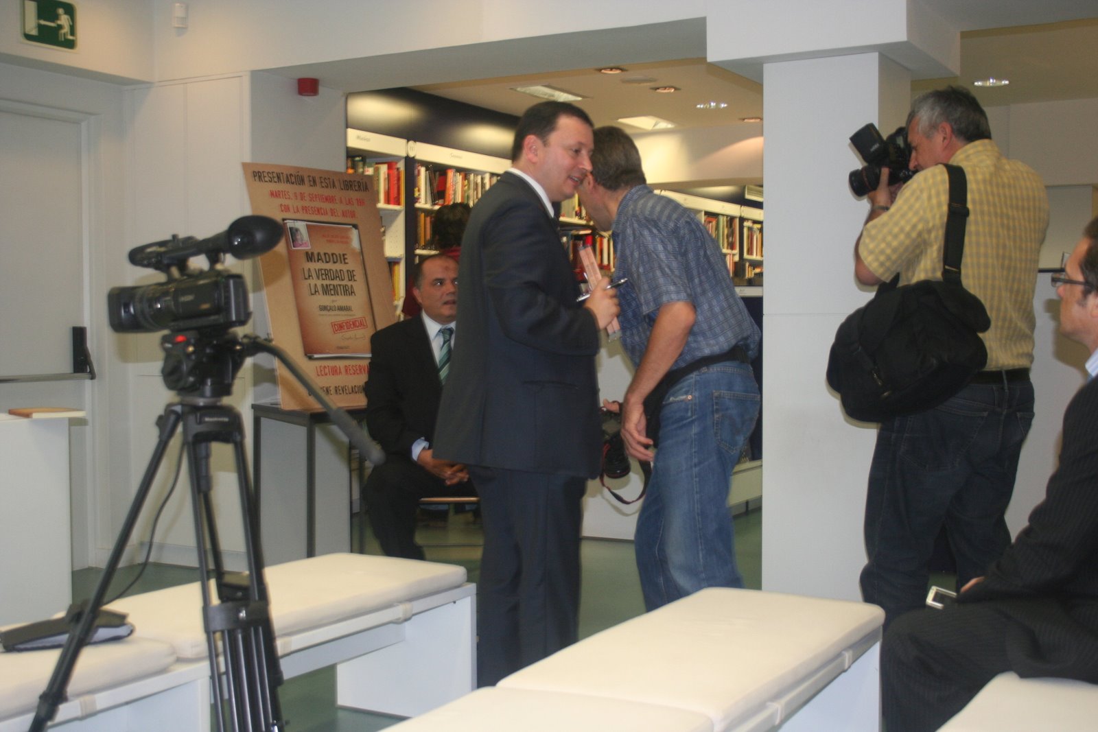 [Foto+Reme+-+Presentación+Barcelona+1.JPG]