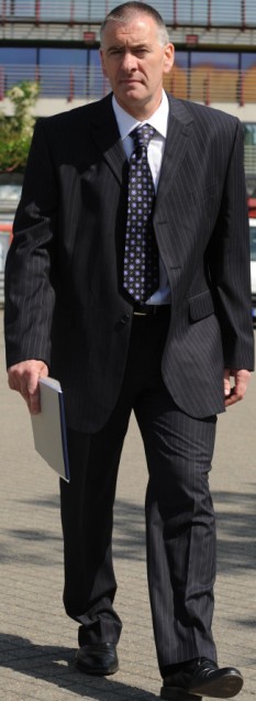 [Daily+Mail+26-5-09+primera.jpg]